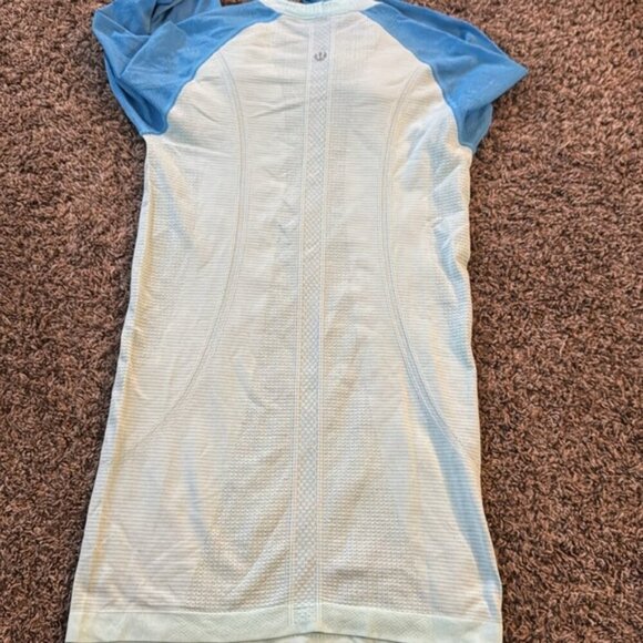 Lululemon Run Swiftly Tech Long Sleeve Aquamarine Beach Blanket Blue Size 4 - Picture 12 of 15
